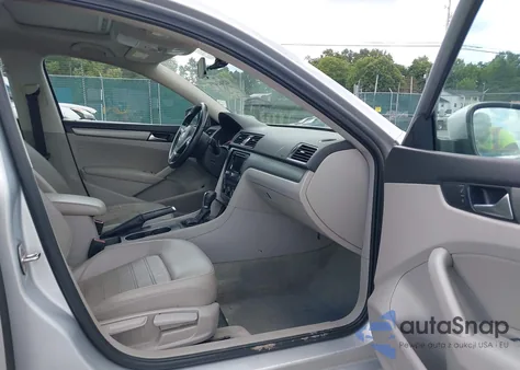 2015 Volkswagen Passat Se z USA, uszkodzony, nr VIN 1VWBS7A37FC013983